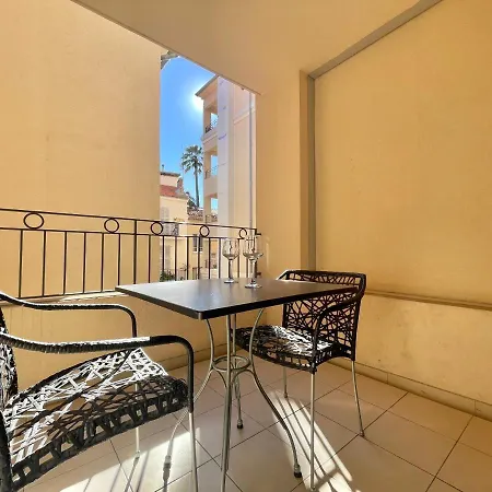Apartment Vieux Port Two Bedroom A11 Cannes